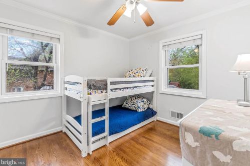 5225 Heming Ave, Springfield VA  22151-2942 exterior