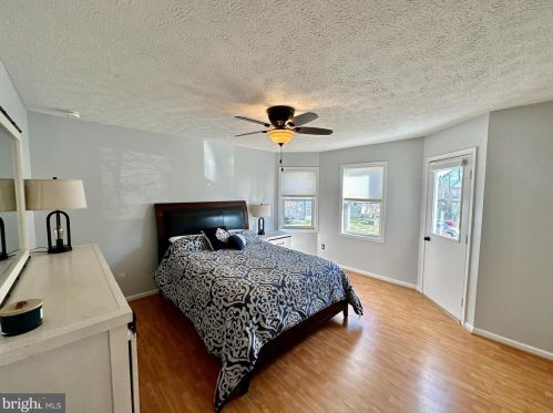 7247 Riding Hood Cir, Columbia MD 21045-5237 exterior