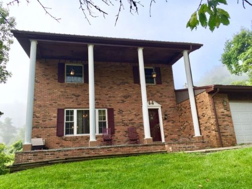 1377 Edwards Rdg, Clinchco, VA 24226-8732