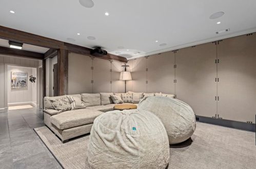 395 Beverly Rd, Atlanta GA  30309-2728 exterior