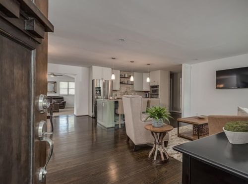 6110 Harleston Rd, Atlanta, GA 30328-4108