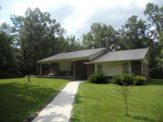 1025 Albert Bows Rd, Allardt, TN 38504-5028