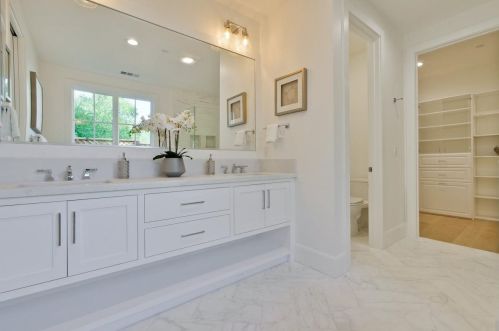 929 Russell Ave, Los Altos CA  94024-5061 exterior