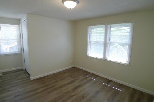 525 Geneva Ave, Saint Paul MN  55128-6421 exterior