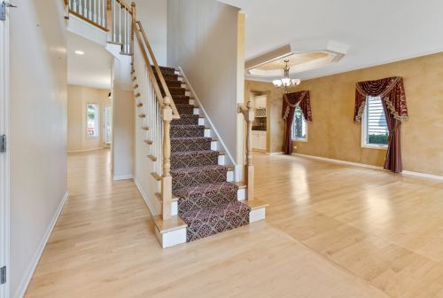 3231 Lapp Ln, Naperville, IL 60564-8345