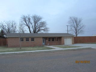 402 North Dr, Abernathy, TX 79311-2110