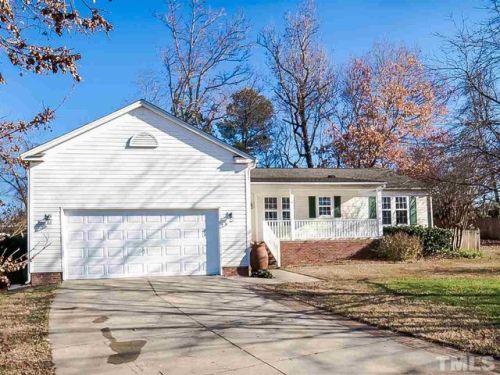 1102 Lexington Pointe Ln, Apex, NC 27502-5373