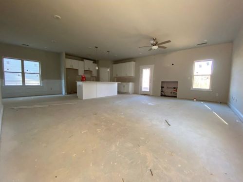 364 Greenleaf Ct, Lilburn, GA 30047-0059