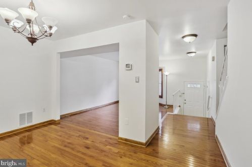 18 Kinsman View Cir, Silver Spring MD 20901-1652 exterior