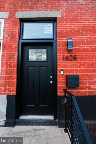 1628 26th St, Philadelphia, PA 19121-2807