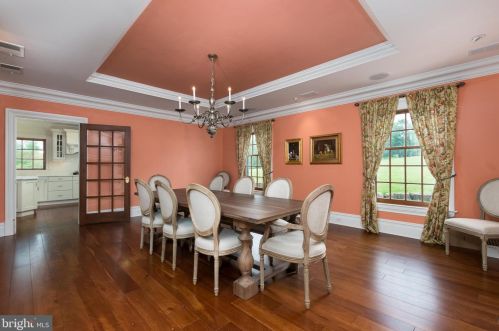 80 Mapleton Rd, Princeton NJ  08540-9668 exterior