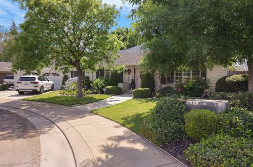 915 Evert Ct, Lodi, CA 95242-3704