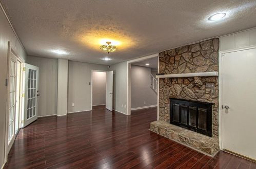 3921 Douglas Dr, Garland TX 75041-4331 exterior