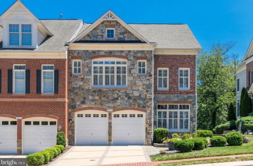 18218 Cypress Point Ter, Leesburg, VA 20176-3989