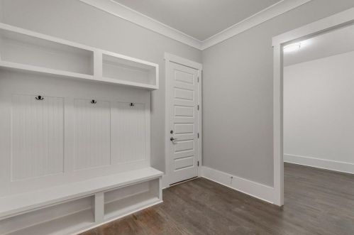 367 Herrington Dr, Atlanta GA  30342-3819 exterior
