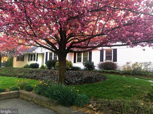 2365 Fruitville Pike, Lancaster, PA 17601-3241