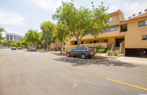 350 Burchett St, Glendale CA  91203-1356 exterior