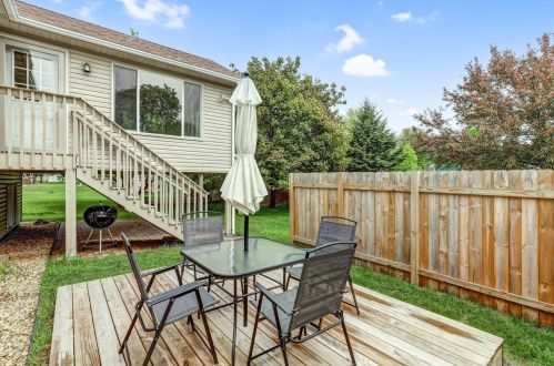 1189 Dawn Ln, Saint Paul MN  55125-8507 exterior
