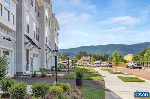 5911 Mccomb St, Crozet, VA 22932-3023