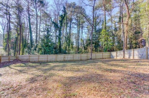 2192 Dering Cir, Atlanta GA  30345-1616 exterior