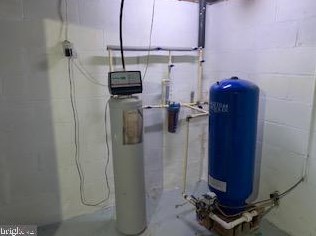 313 Ritchie Hwy, Severna Park MD  21146-1909 exterior