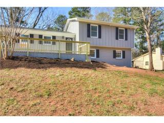 2089 Bluffton Way, Decatur, GA 30035-2306