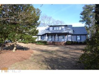 5160 Shore Dr, Conyers, GA 30094-4716