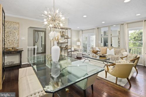 7391 Stream Way, Springfield VA  22152-3639 exterior
