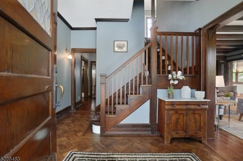 23 Roosevelt Rd, Maplewood, NJ 07040-2145