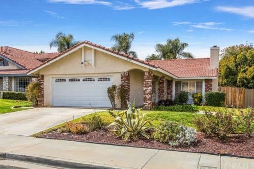 8625 Barton St, Riverside, CA 92508-3212
