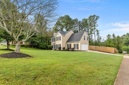 1020 Elsberry Dr, Holly Springs, GA 30189-6673