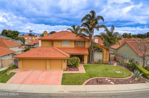 2418 Sandpiper Dr, Santa Maria CA  93455-1521 exterior