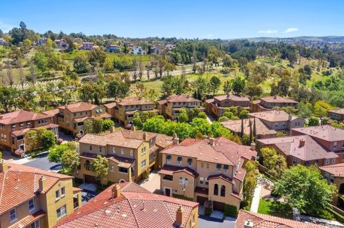 46 Gingerwood, Irvine CA  92603-0114 exterior