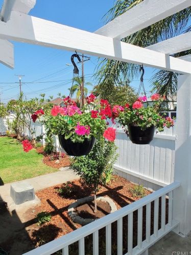 502 Claudina St, Anaheim CA  92805-2701 exterior