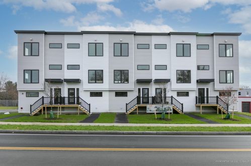 531 Westbrook St, Portland ME  04106-1909 exterior