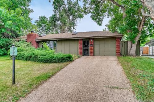 4890 Kansas Dr, Denver, CO 80246-3213