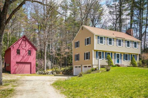 11 Brook Rd, Amherst, NH 03031-2409