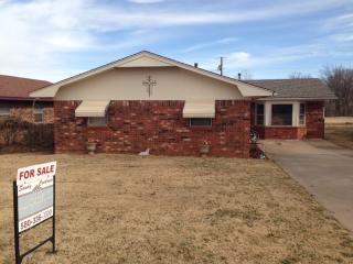 1214 14th St, Perry, OK 73077-2002