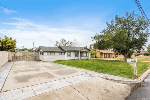 804 Gladstone St, San Dimas, CA 91773-1712