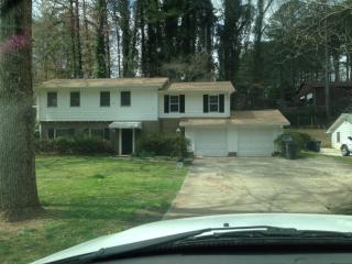 2993 Rockwood Rd, Atlanta, GA 30344-3942