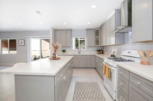 3521 Encinal Ave, Glendale CA 91214-2415 exterior