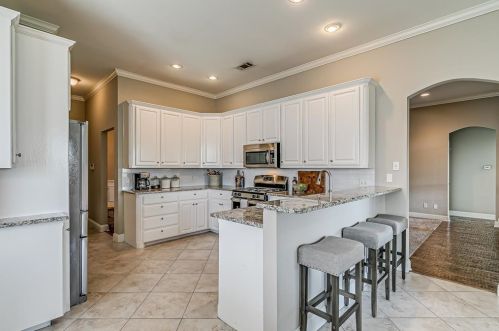 7308 Spring Oak Dr, North Richland Hills TX  76182-3708 exterior