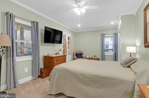 525 Park Blvd, Haddonfield NJ  08033-2938 exterior