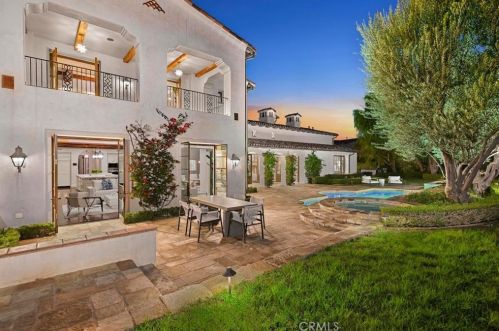 22 Black Falcon, Irvine CA  92603-0420 exterior