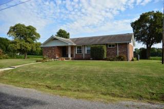 101 Old Jones Rd, Newbern, TN 38059-4219