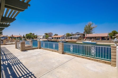 26234 Fleet Ln, Helendale, CA 92342-7774
