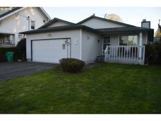 7716 Kellogg St, Portland OR  97203-3821 exterior