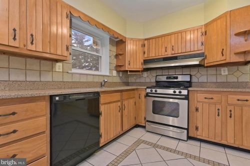 12817 Jingle Ln, Silver Spring MD 20906-3736 exterior