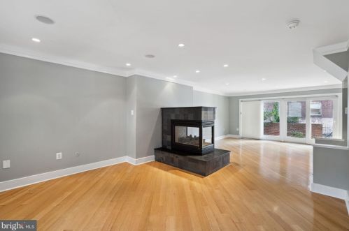 1726 Lombard St, Philadelphia PA  19147-1531 exterior