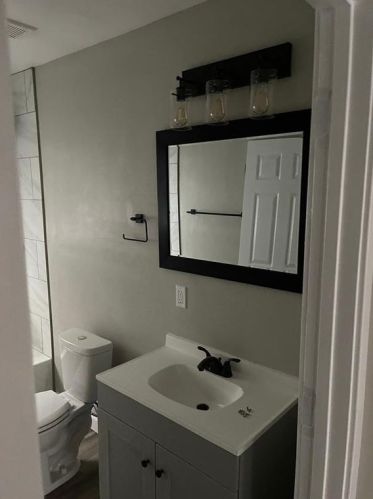 611 Locust St, Whitewright TX 75491-2335 exterior